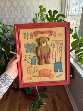 VTG Gardener Bear Framed 3D Wall Art - 12x15